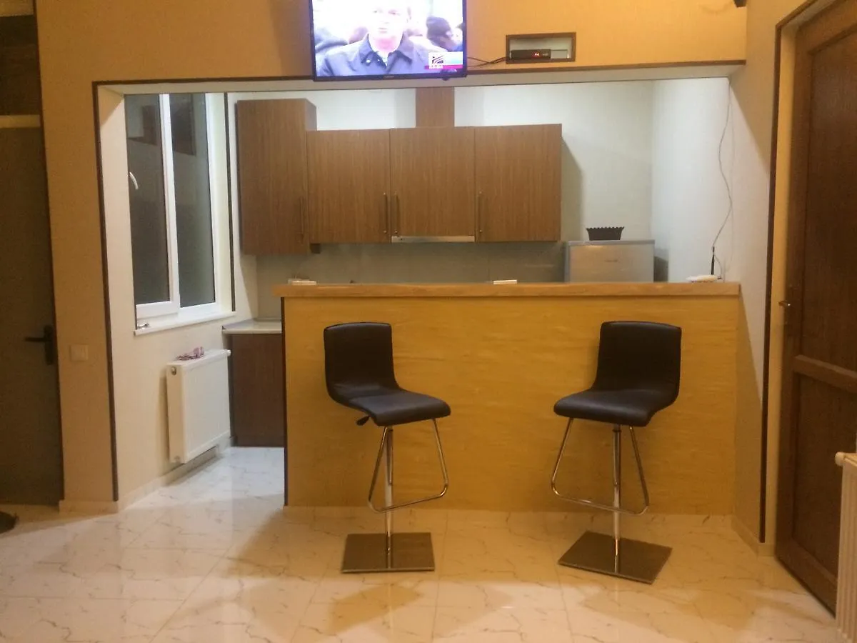Apartment On Kostava 10 Τυφλίδα
