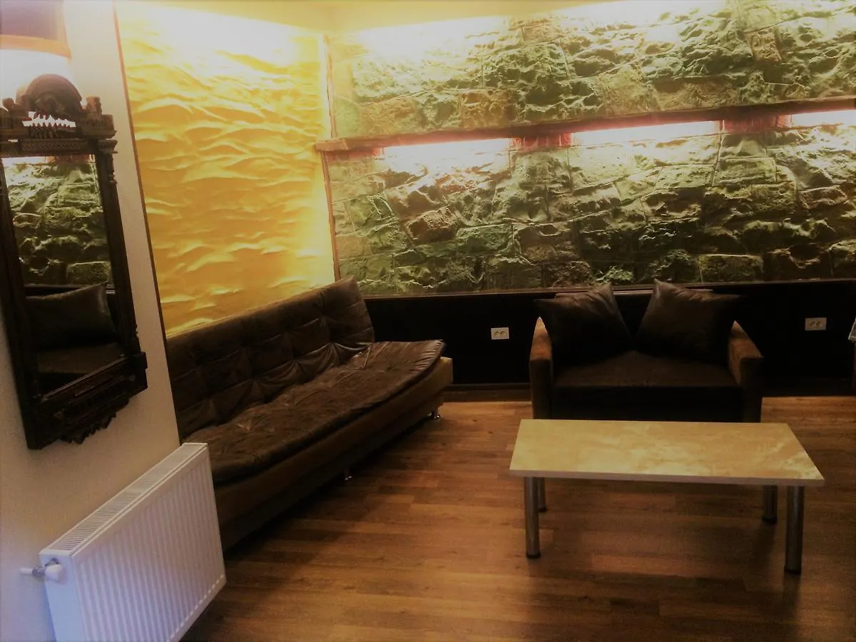 Apartment On Kostava 10 Τυφλίδα